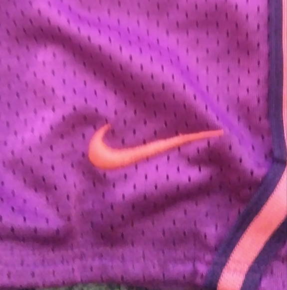 Nike shorts - Picture 3 of 4